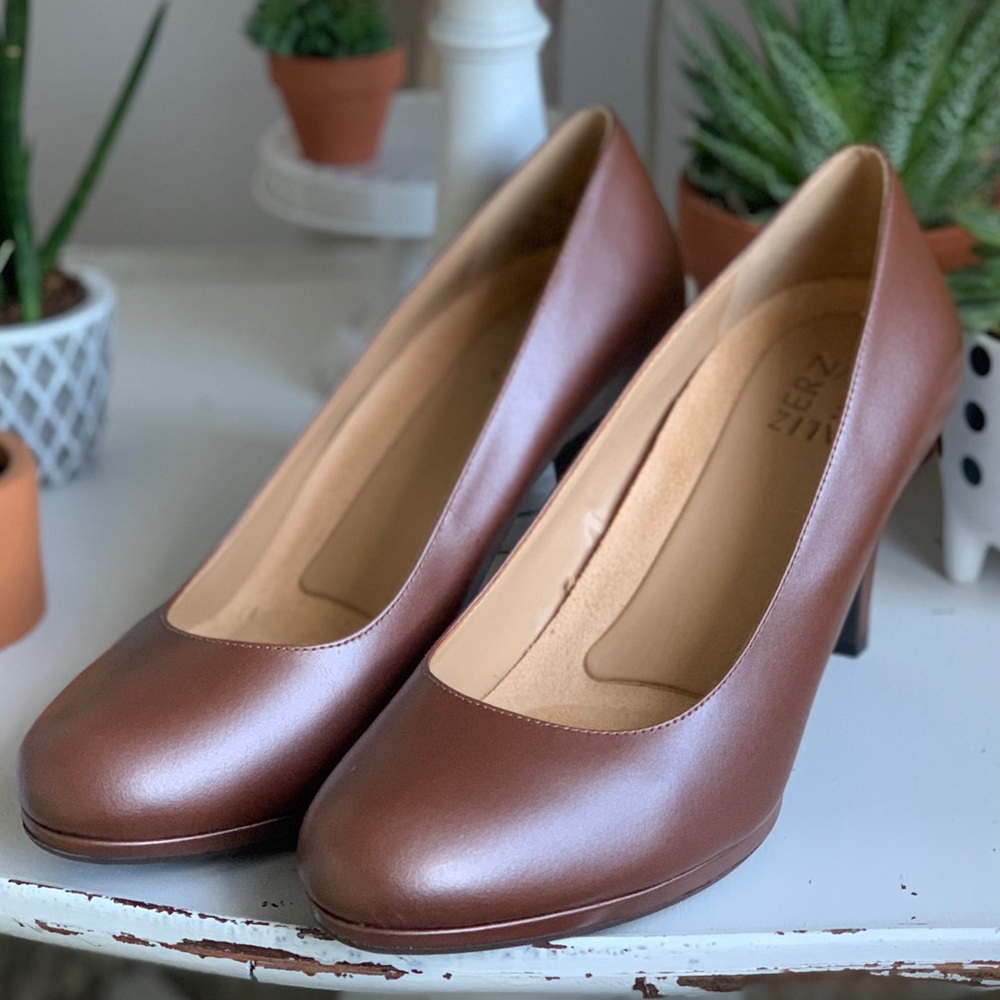 Naturalizer Michelle Brown Pumps 9